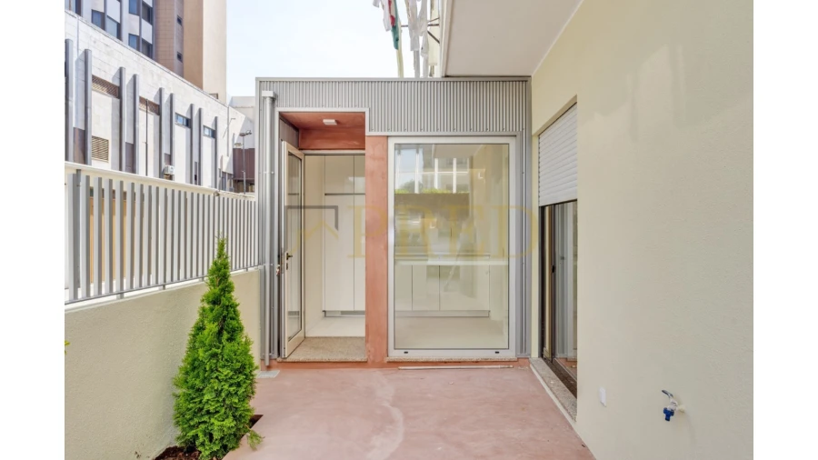 Apartamento T3 para Venda em Lordelo do Ouro e Massarelos Foto 14