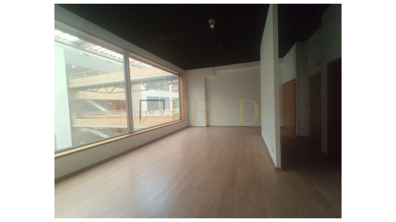 Escritório para Arrendamento em Mafamude e Vilar do Paraíso Foto 3