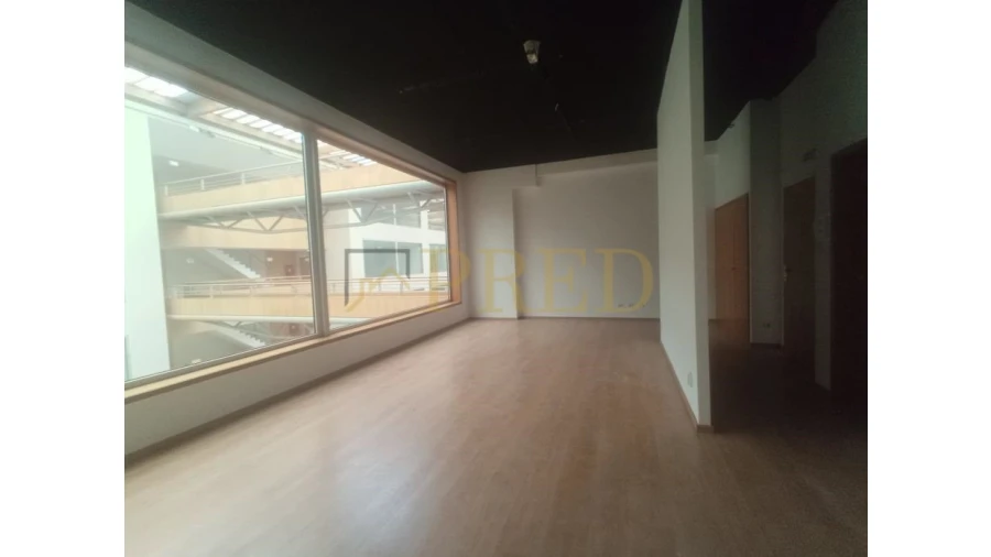 Escritório para Arrendamento em Mafamude e Vilar do Paraíso Foto 3