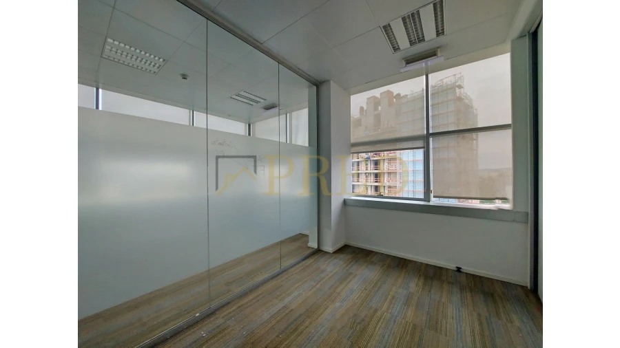 Escritório para Arrendamento em Santa Marinha e São Pedro da Afurada Foto 9