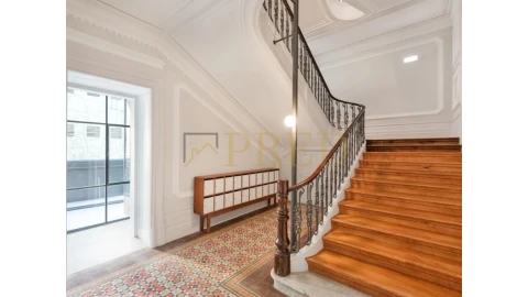 Apartamento para Venda em Cedofeita, Santo Ildefonso, Sé, Miragaia, São Nicolau e Vitória