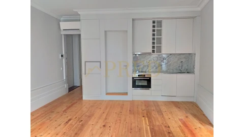 Apartamento para Venda em Cedofeita, Santo Ildefonso, Sé, Miragaia, São Nicolau e Vitória