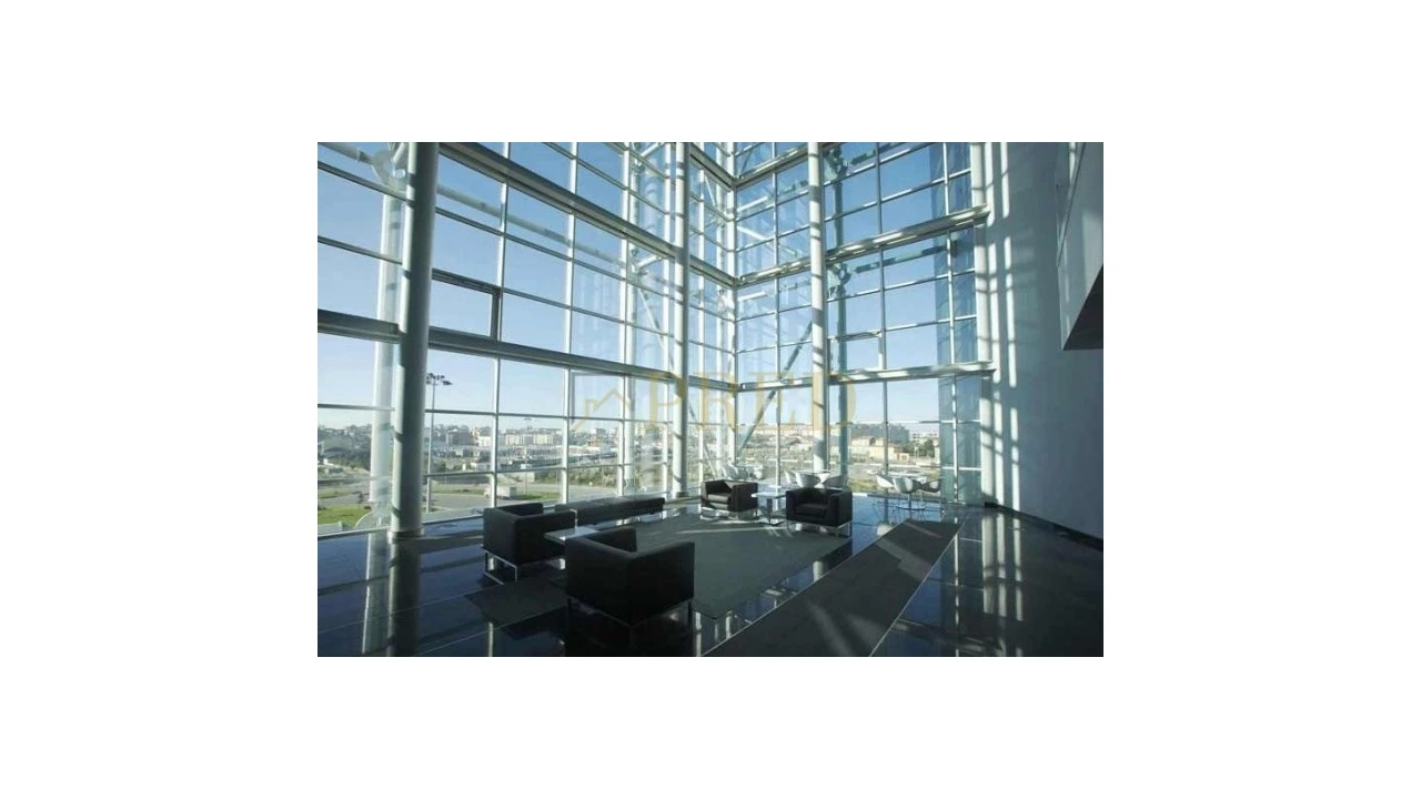 Escritório para Arrendamento em Santa Marinha e São Pedro da Afurada Foto 15