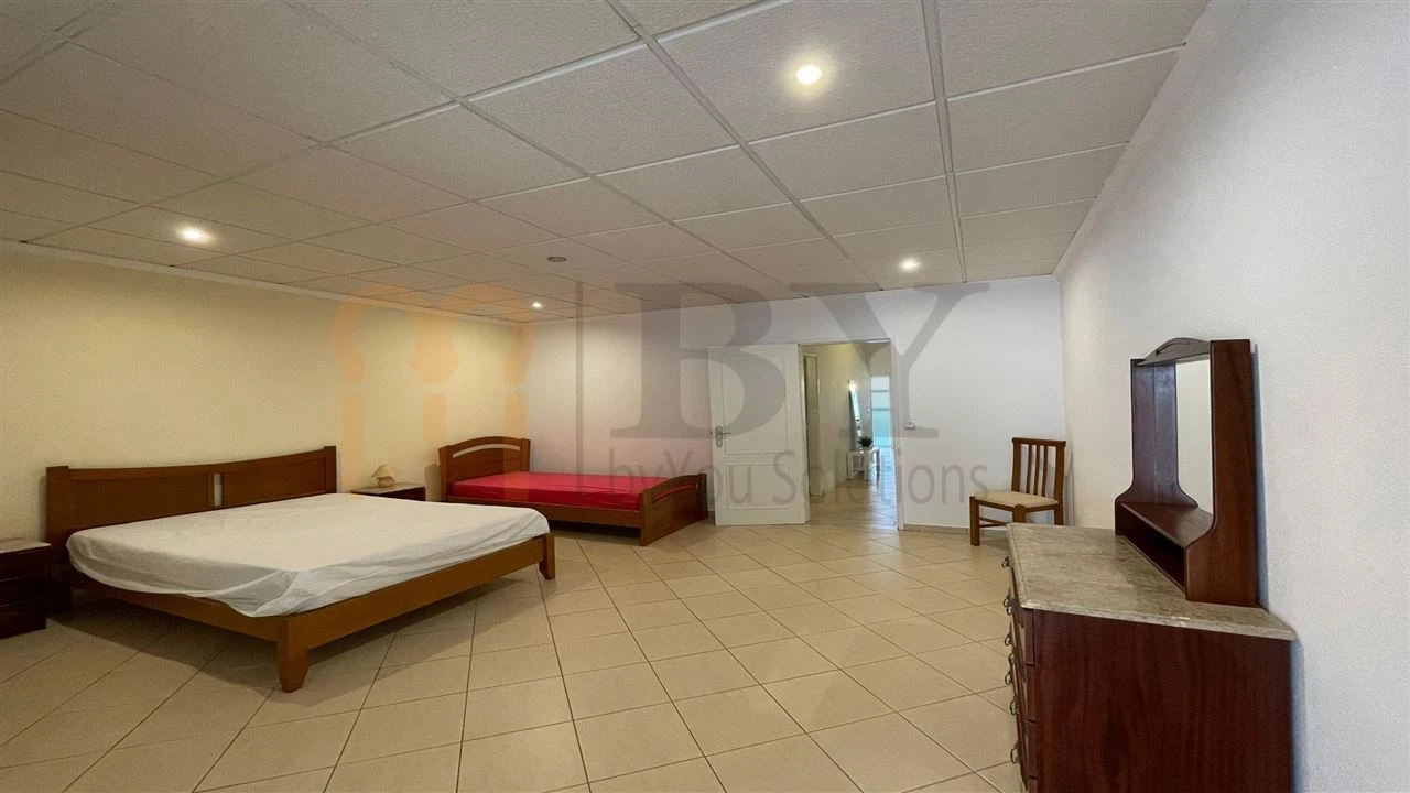 Loja para Venda em Monte Gordo Foto 12