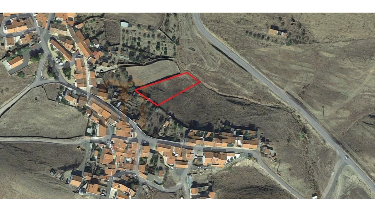 Terreno para Venda em Mertola Foto 2
