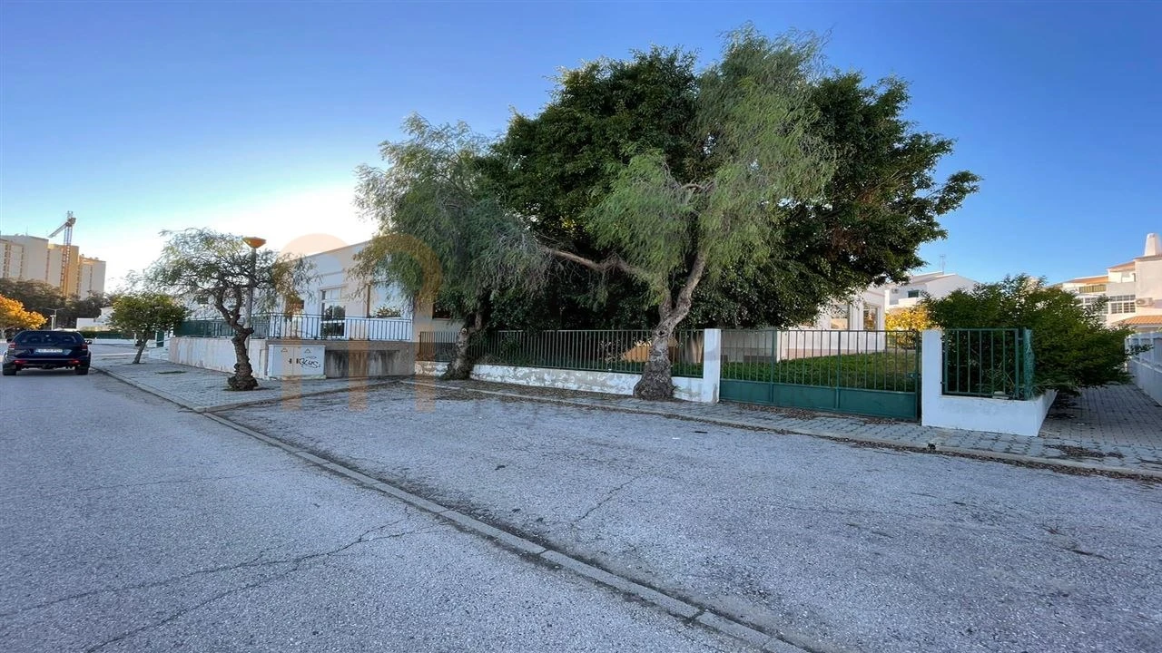 Negócio para Venda em Altura Foto 2