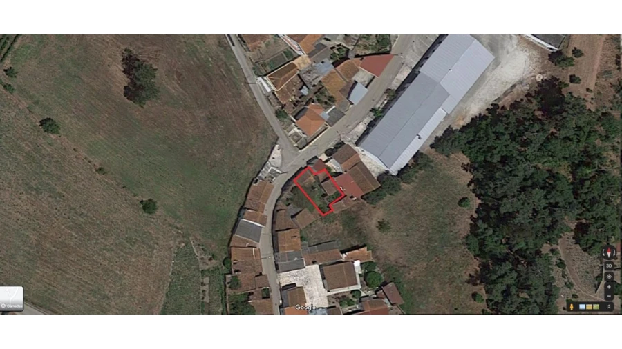 Moradia T1 para Venda em Gesteira e Brunhós Foto 9