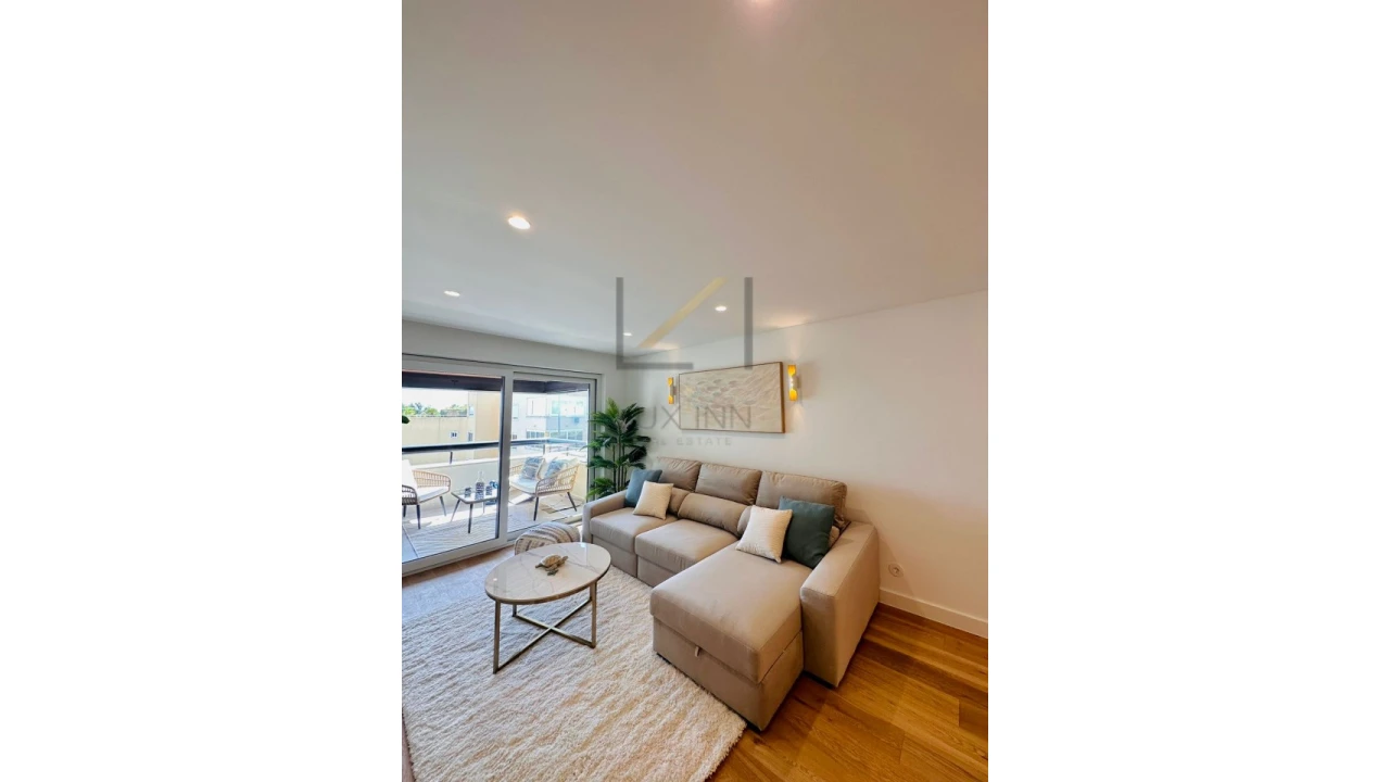 Apartamento T1 para Venda em Cascais e Estoril Foto 2