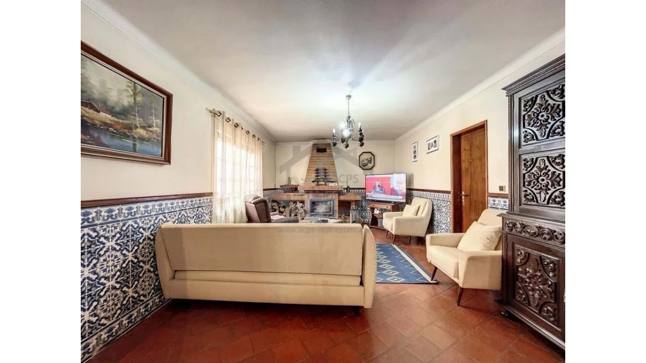 Moradia T6 para Venda em A dos Negros Foto 5