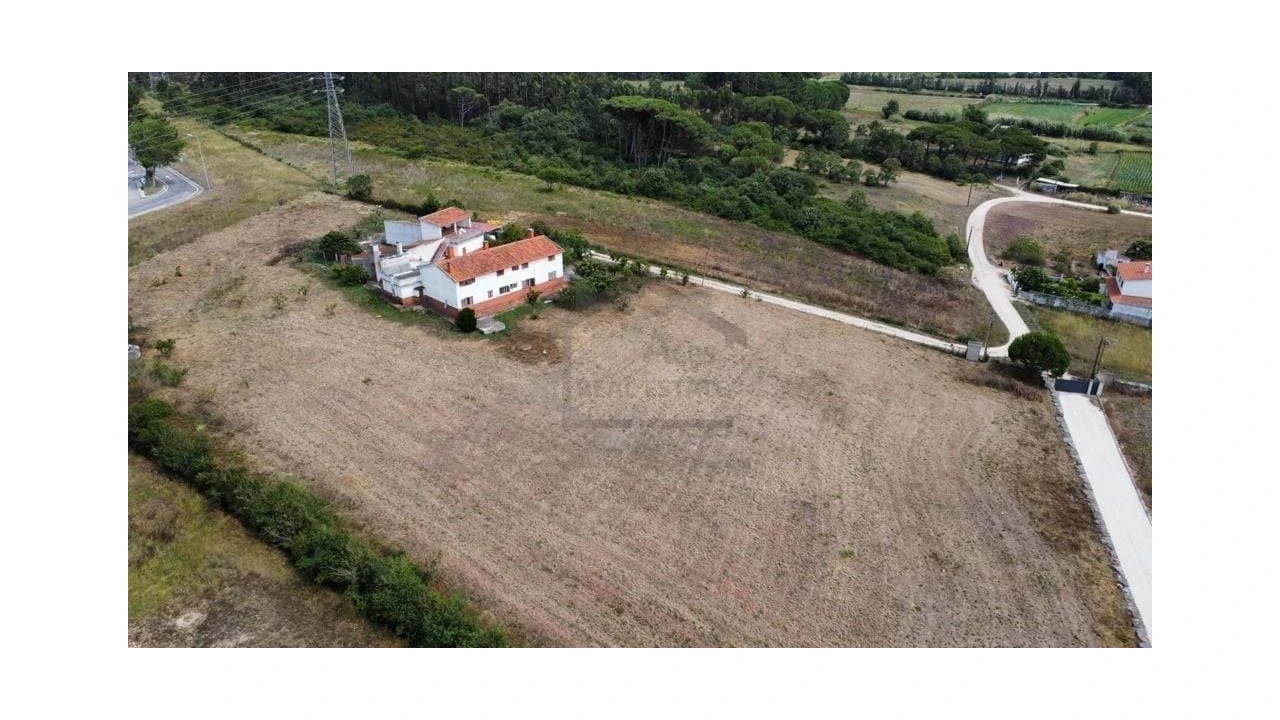 Moradia T6 para Venda em A dos Negros Foto 9