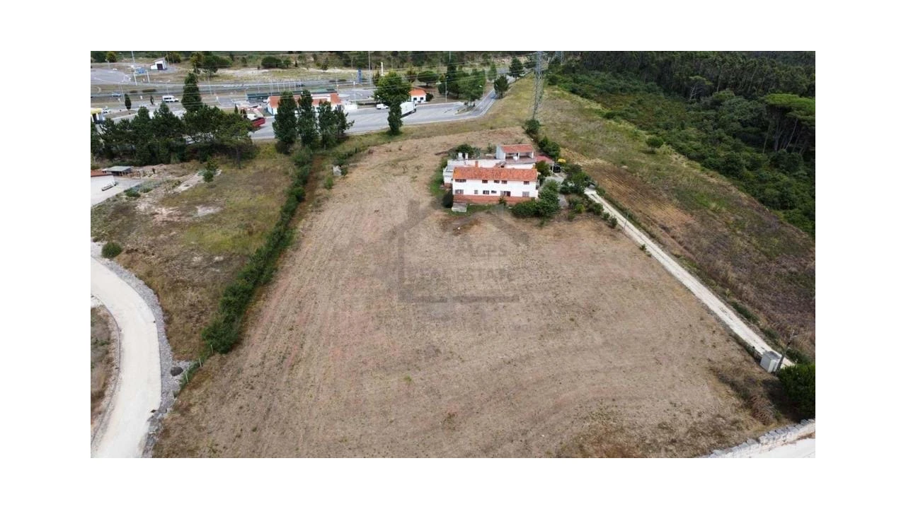 Moradia T6 para Venda em A dos Negros Foto 10