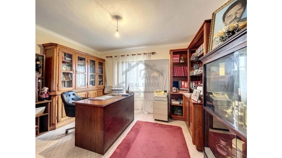 Moradia T6 para Venda em A dos Negros Foto 3