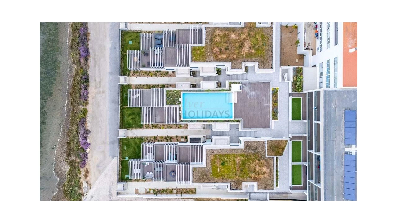 Apartamento T2 para Venda em Olhão Foto 10