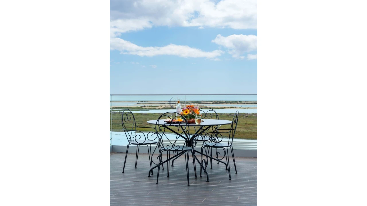 Apartamento T2 para Venda em Olhão Foto 26