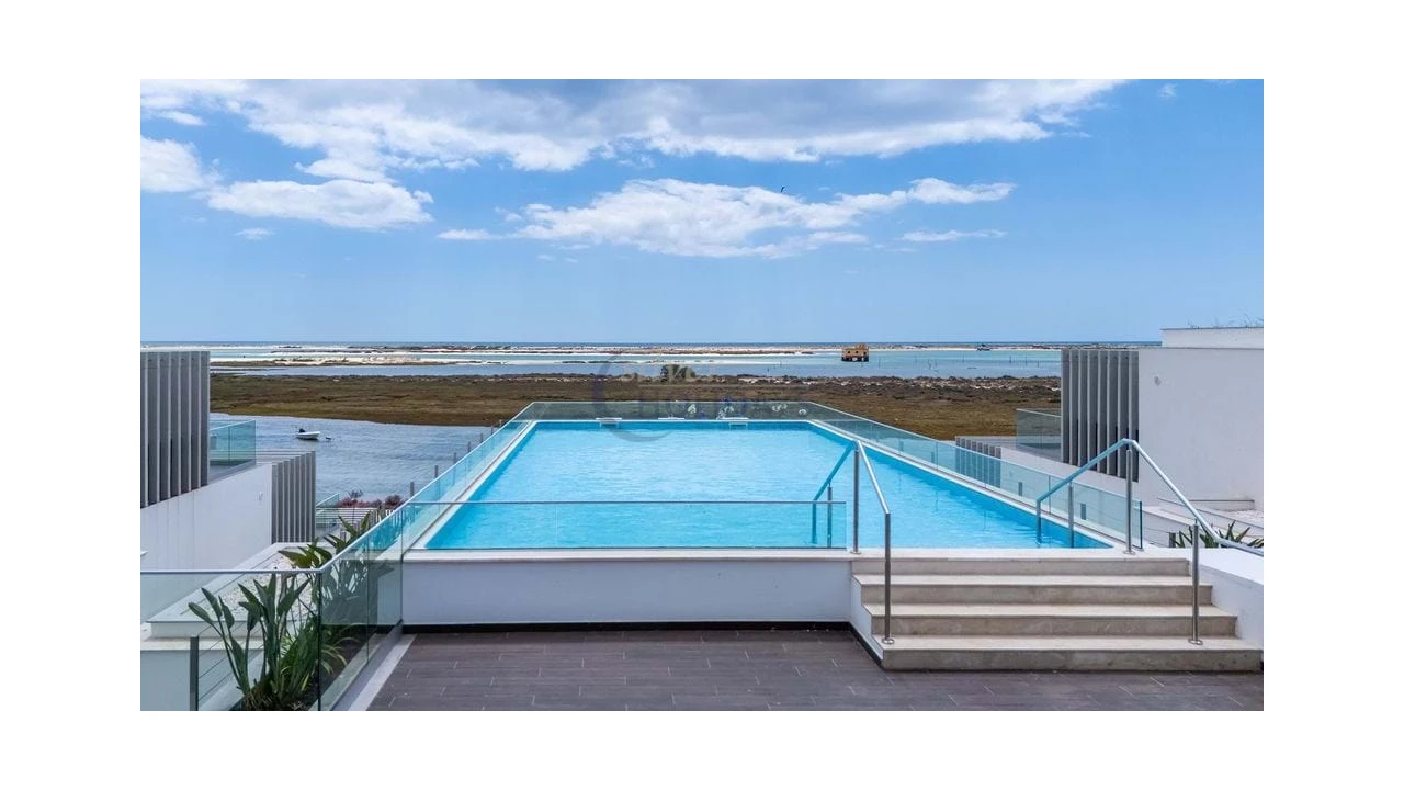 Apartamento T2 para Venda em Olhão Foto 5