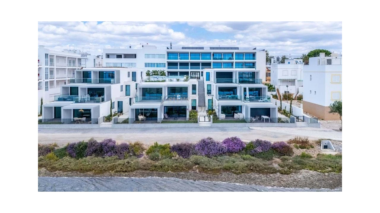 Apartamento T2 para Venda em Olhão Foto 1