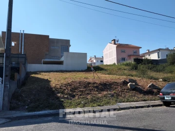 Terreno para Venda em Coronado (São Romão e São Mamede)