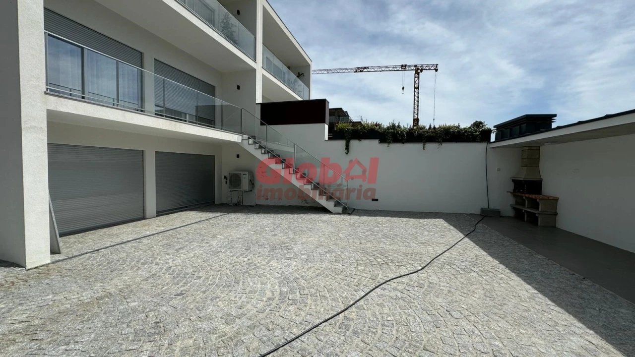 Moradia T5 para Venda em Viseu Foto 13