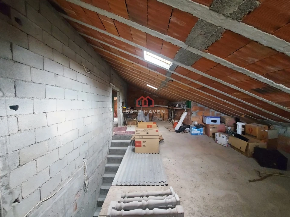 Moradia T4 para Venda em Vila Nova de Tazem Foto 18