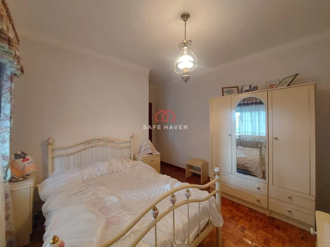 Moradia T4 para Venda em Vila Nova de Tazem Foto 13