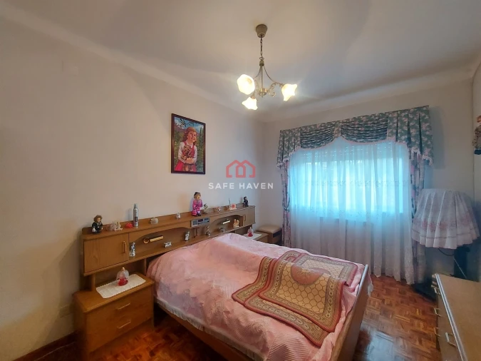 Moradia T4 para Venda em Vila Nova de Tazem Foto 12