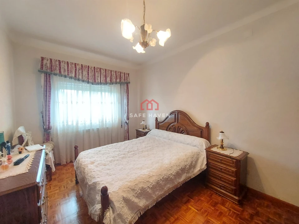 Moradia T4 para Venda em Vila Nova de Tazem Foto 14