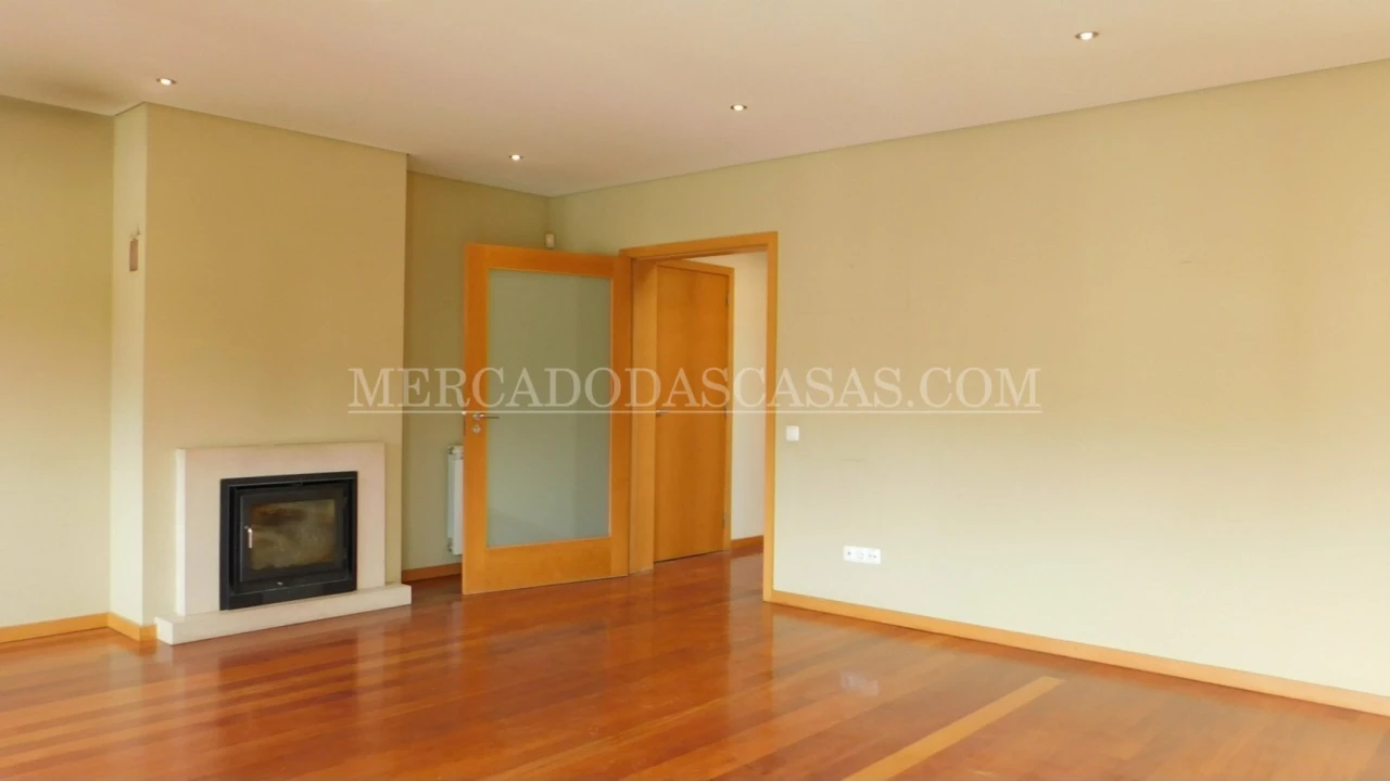 Moradia T3 para Venda em Fornos Foto 4