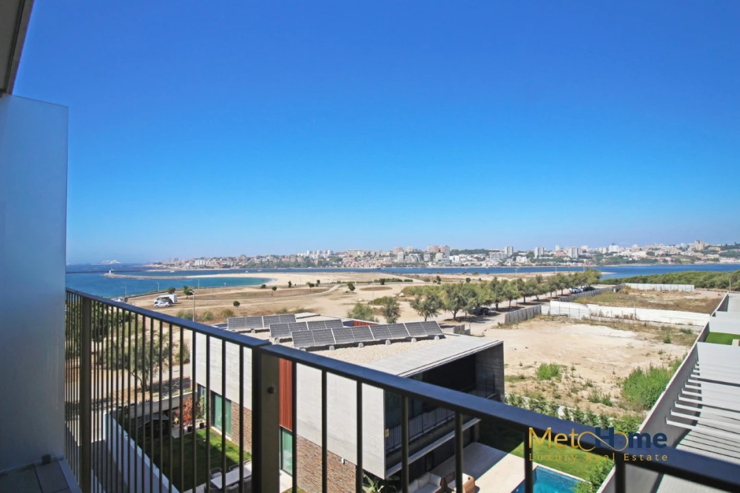 Apartamento T2 para Venda em Canidelo Foto 1