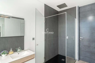 Moradia T3 para Venda em Arco da Calheta