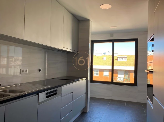 Apartamento T3 para Venda em Cedofeita, Santo Ildefonso, Sé, Miragaia, São Nicolau e Vitória Foto 7