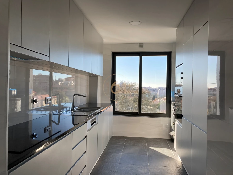 Apartamento T3 para Venda em Cedofeita, Santo Ildefonso, Sé, Miragaia, São Nicolau e Vitória Foto 5
