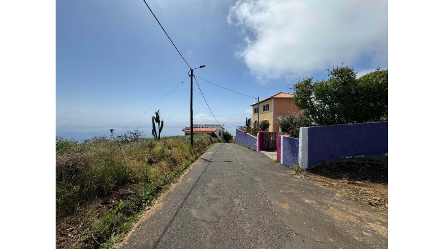 Terreno para Venda em Fajã da Ovelha Foto 10