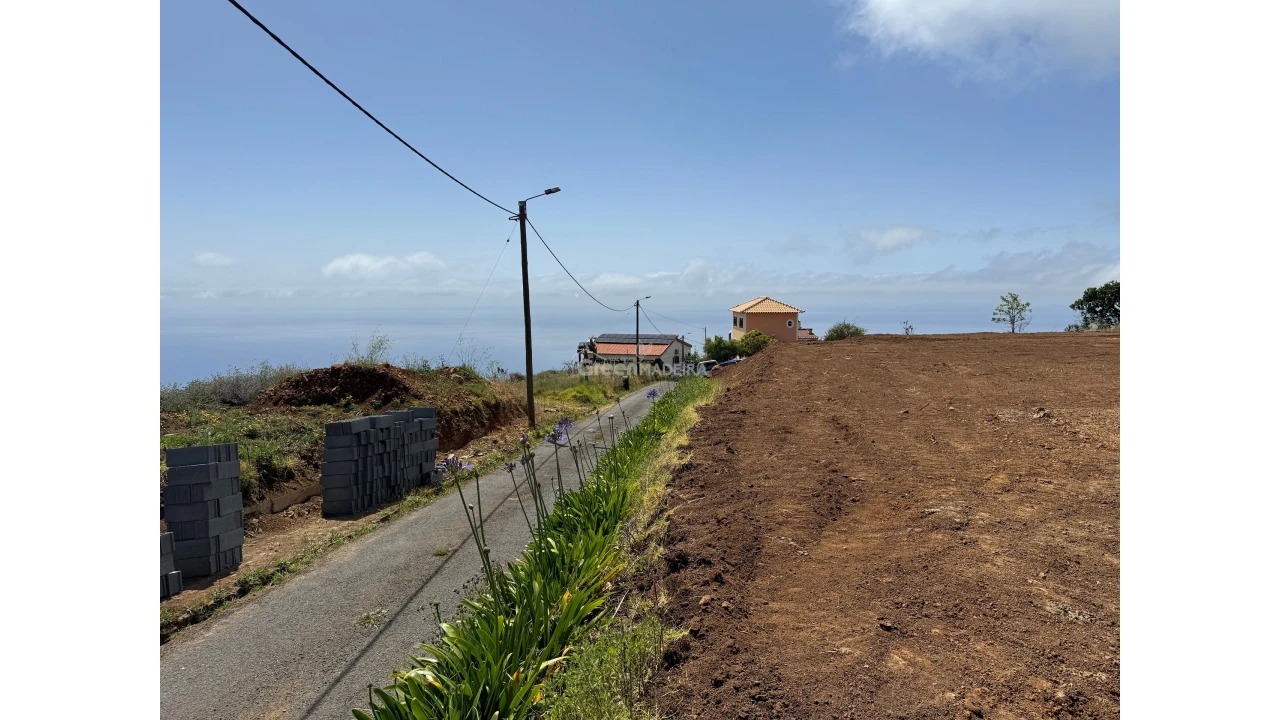 Terreno para Venda em Fajã da Ovelha Foto 27