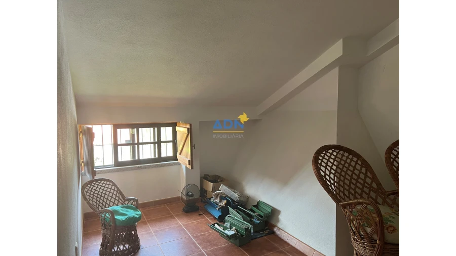 Moradia T7 para Venda em Fratel Foto 18