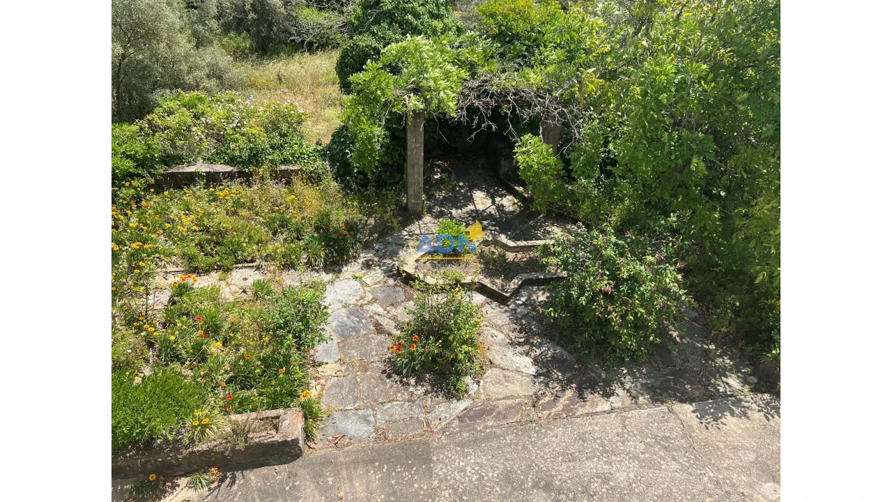 Moradia T7 para Venda em Fratel Foto 15