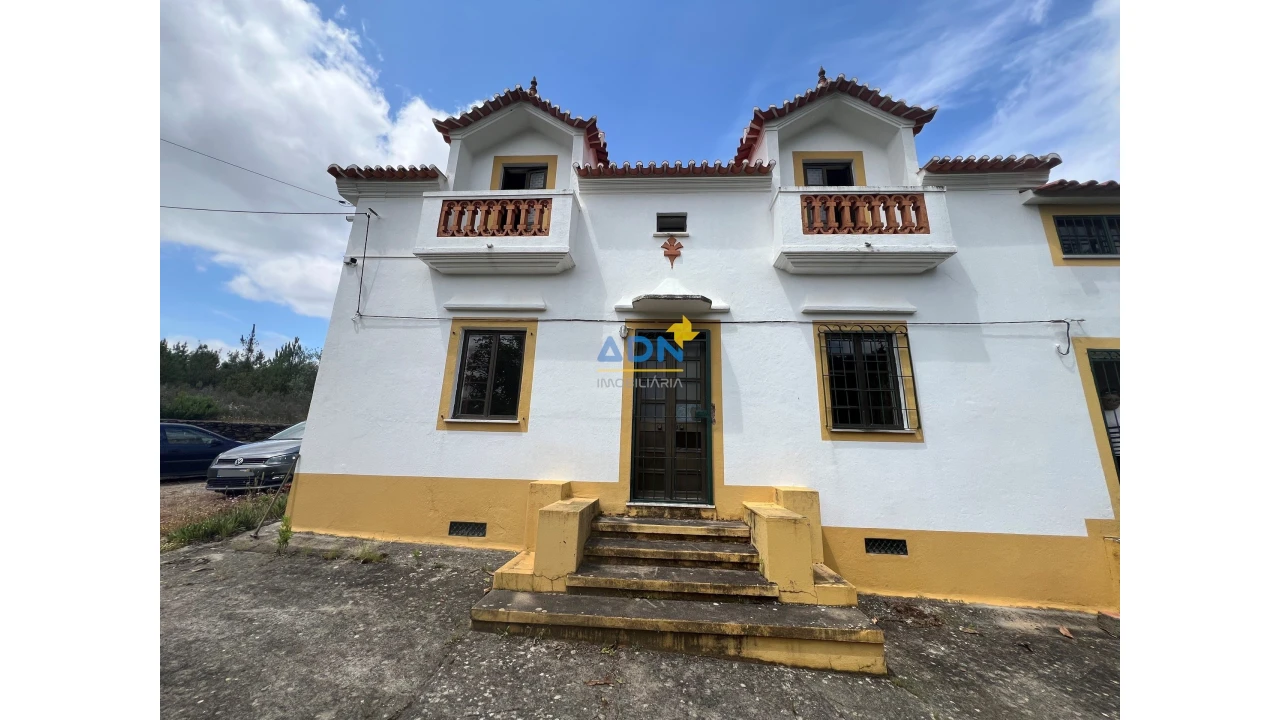 Moradia T7 para Venda em Fratel Foto 10