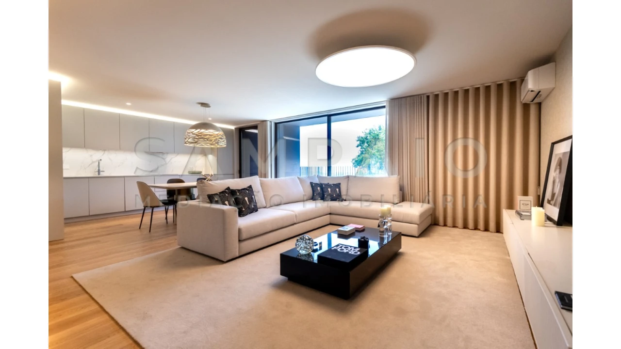 Apartamento T3 para Venda em Santa Marinha e São Pedro da Afurada Foto 1