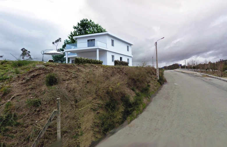 Terreno para Venda em Cernadelo e Lousada (São Miguel e Santa Margarida)