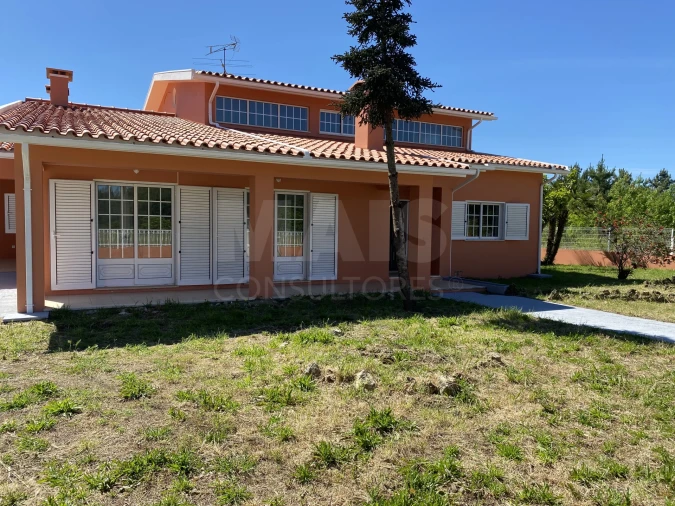 Moradia T4 para Venda em São Lourenço do Bairro