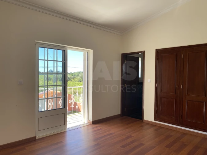 Moradia T4 para Venda em São Lourenço do Bairro Foto 2