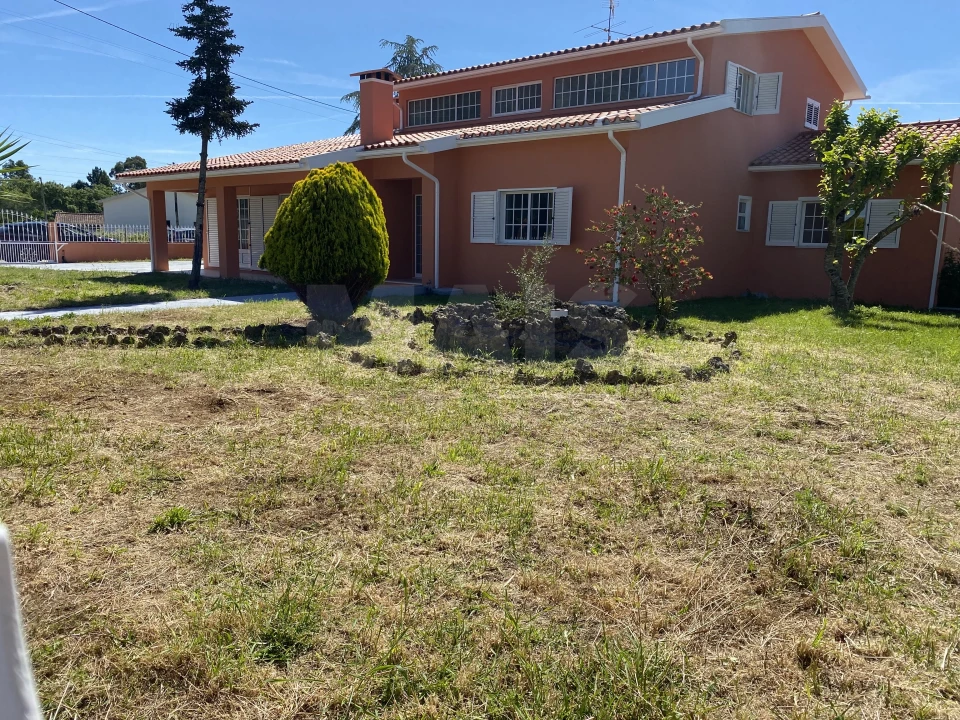 Moradia T4 para Venda em São Lourenço do Bairro Foto 6