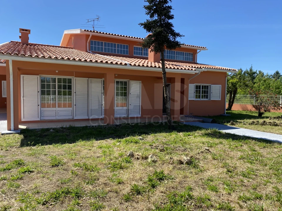 Moradia T4 para Venda em São Lourenço do Bairro Foto 5