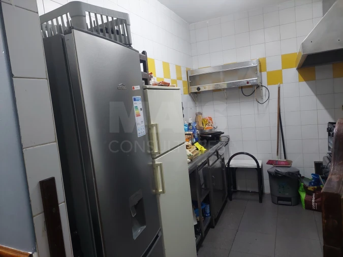 Loja para Venda em Póvoa de Santo Adrião e Olival Basto Foto 10