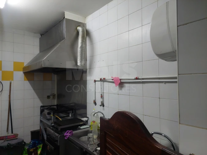 Loja para Venda em Póvoa de Santo Adrião e Olival Basto Foto 11