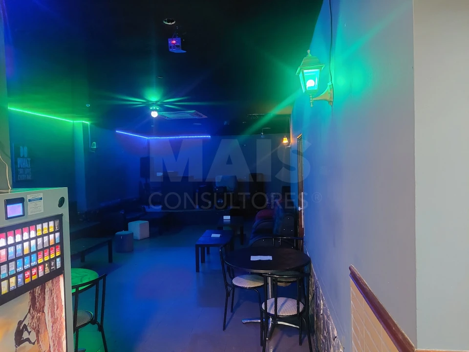 Loja para Venda em Póvoa de Santo Adrião e Olival Basto Foto 2