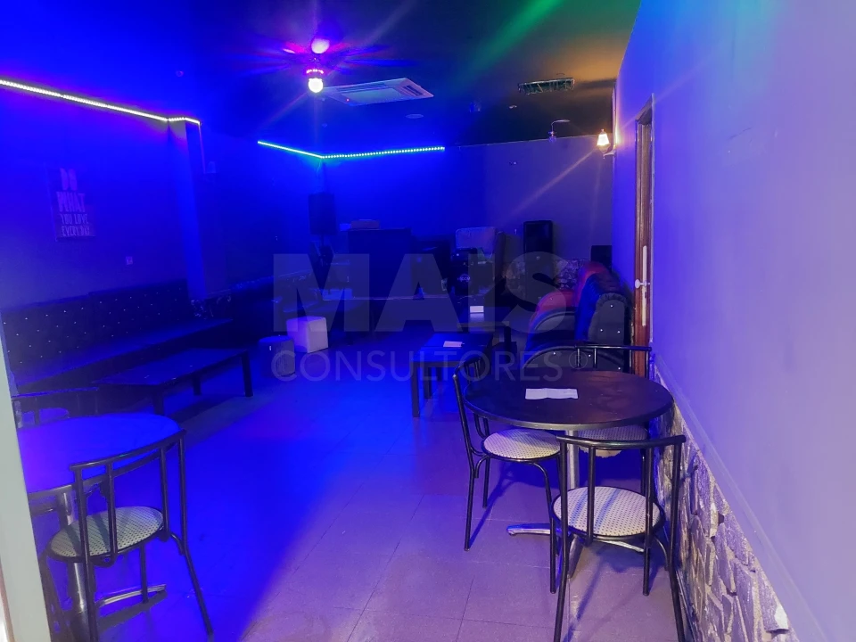 Loja para Venda em Póvoa de Santo Adrião e Olival Basto Foto 12