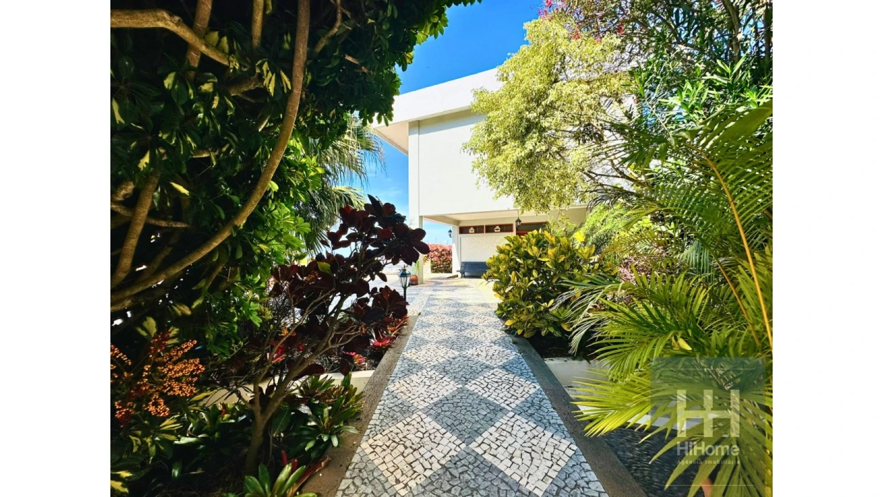 Moradia T4 para Venda em Funchal (Santa Maria Maior) Foto 7