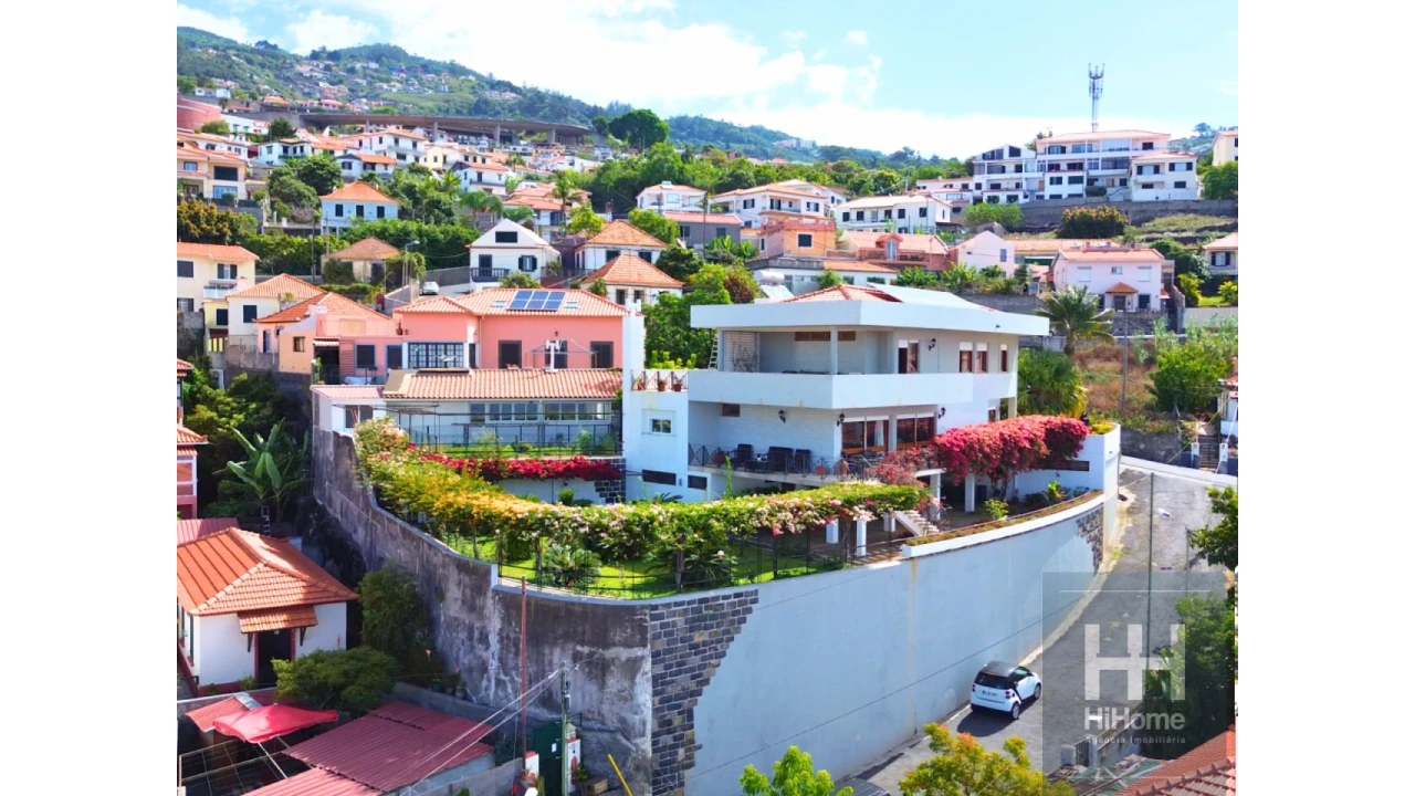 Moradia T4 para Venda em Funchal (Santa Maria Maior) Foto 43