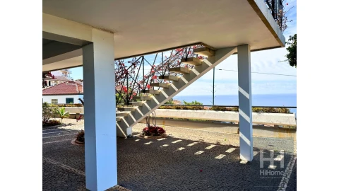 Moradia T4 para Venda em Funchal (Santa Maria Maior)