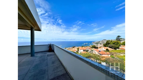 Moradia T4 para Venda em Funchal (Santa Maria Maior)